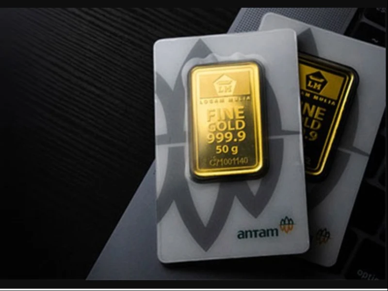 Harga Emas Antam Melonjak, Hari Ini Tembus Rp2,364 Juta per Gram