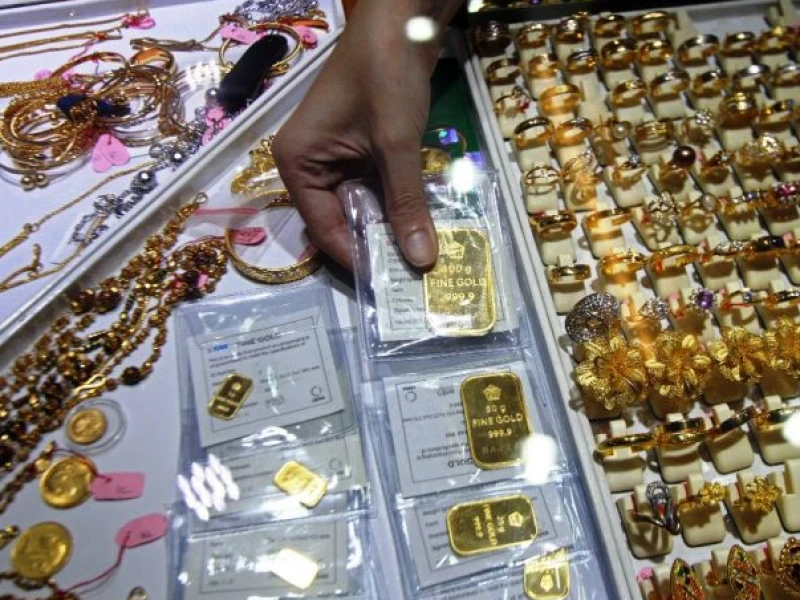 Update Harga Emas Sabtu 7 Maret 2026: Perhiasan Stabil, Batangan Kembali Turun
