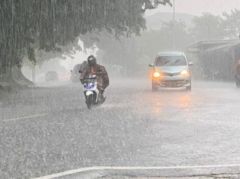BMKG: Hujan Sangat Lebat Intai Sejumlah Wilayah Indonesia Hari Ini