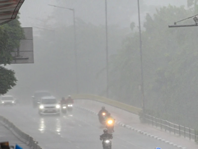 Hujan Sangat Lebat Mengintai 5–6 Februari, BMKG Keluarkan Status Siaga di Sejumlah Daerah