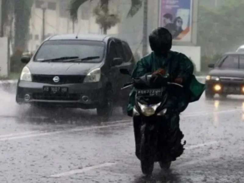 Prakiraan Cuaca Jakarta Selasa: Hujan Ringan Pagi Hari, Siang Berawan