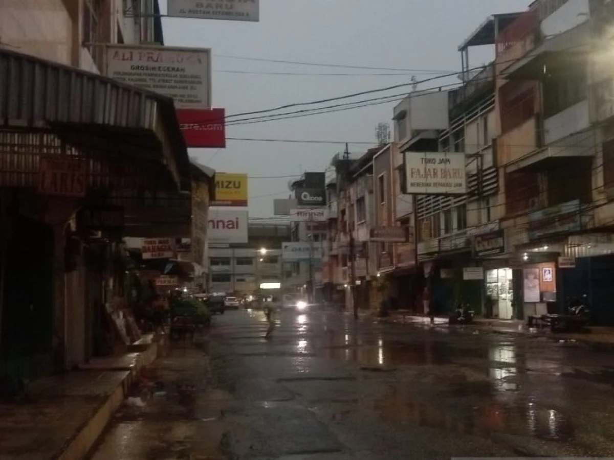 BMKG Prakirakan Sebagian DKI Jakarta Diguyur Hujan Senin Malam