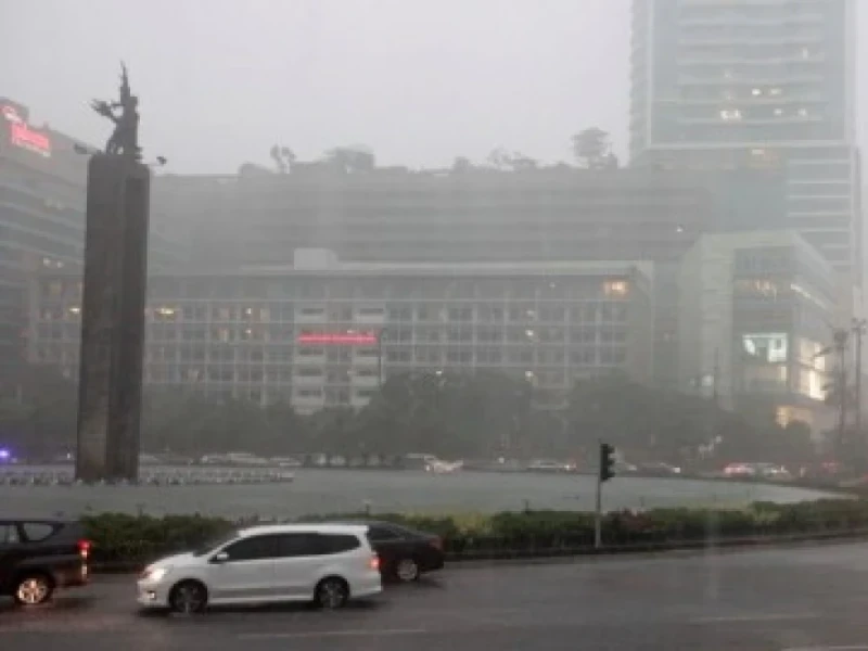 BMKG Prakirakan Hujan di 5 Wilayah Jakarta pada Sabtu Ini