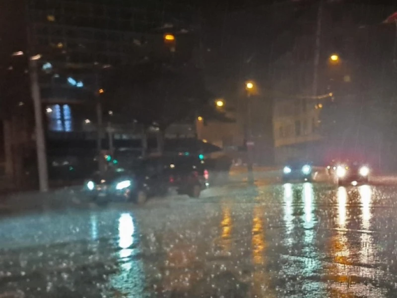 Waspada Cuaca Ekstrem, BMKG: Jabar, Jatim dan NTT Siaga Hujan Sangat Lebat 19- 22 Januari 2026