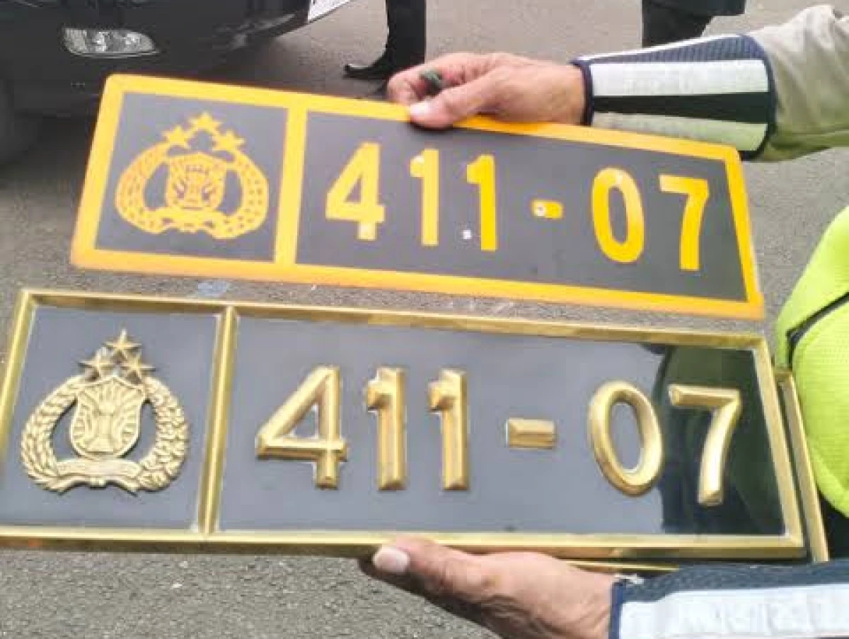 Dibandrol Rp55 Juta, Polisi Tangkap 4 Pelaku Penjual Plat Dinas Polri Palsu