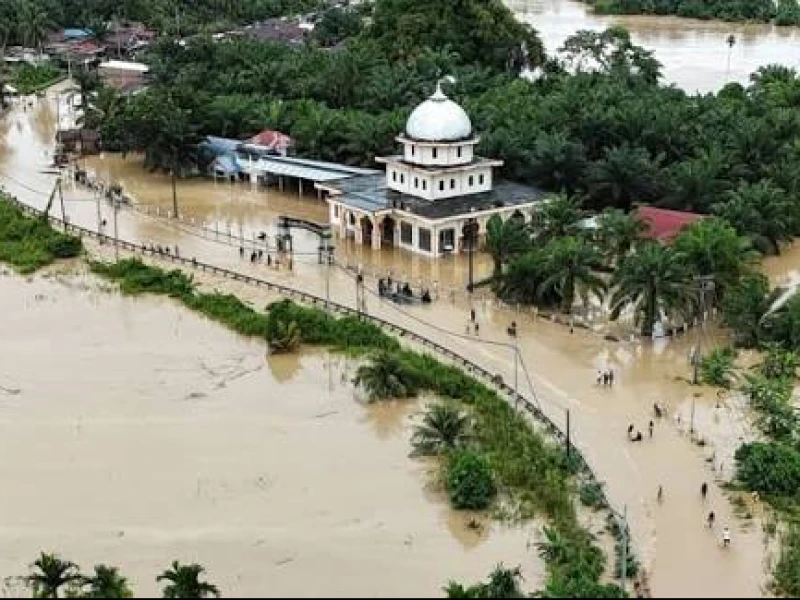 Kementerian ESDM Pastikan Listrik di Lokasi Terdampak Banjir Hampir Pulih
