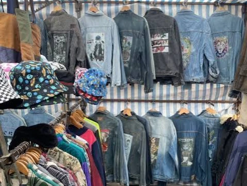 Bareskrim Polri Bongkar Impor Ilegal Pakaian Bekas Rp669 Miliar di Bali