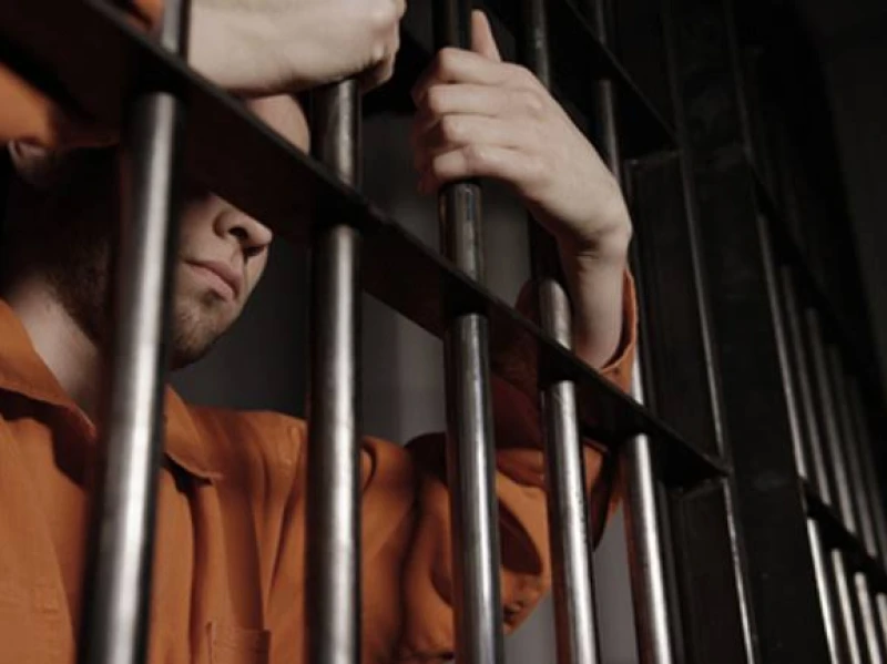 UEA Tahan 10 Turis Asing karena Sebarkan Video Hoaks Serangan Drone Iran