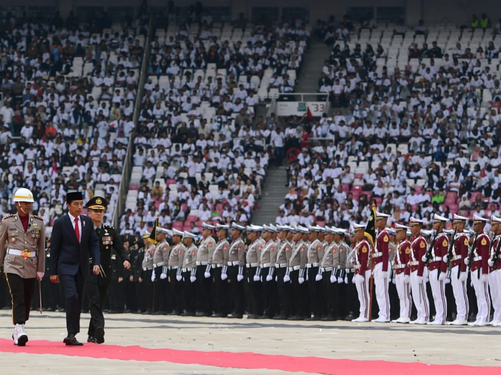 Presiden di HUT Bhayangkara: Jangan Ada Lagi Persepsi Hukum Tajam ke Bawah, Tumpul ke Atas