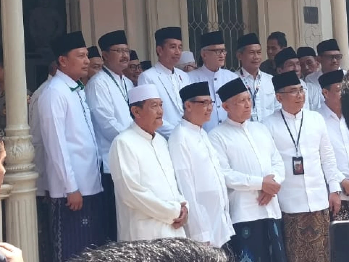Presiden Jokowi Temui Ulama Sepuh NU Jatim, Terkait Gibran Maju Cawapres?
