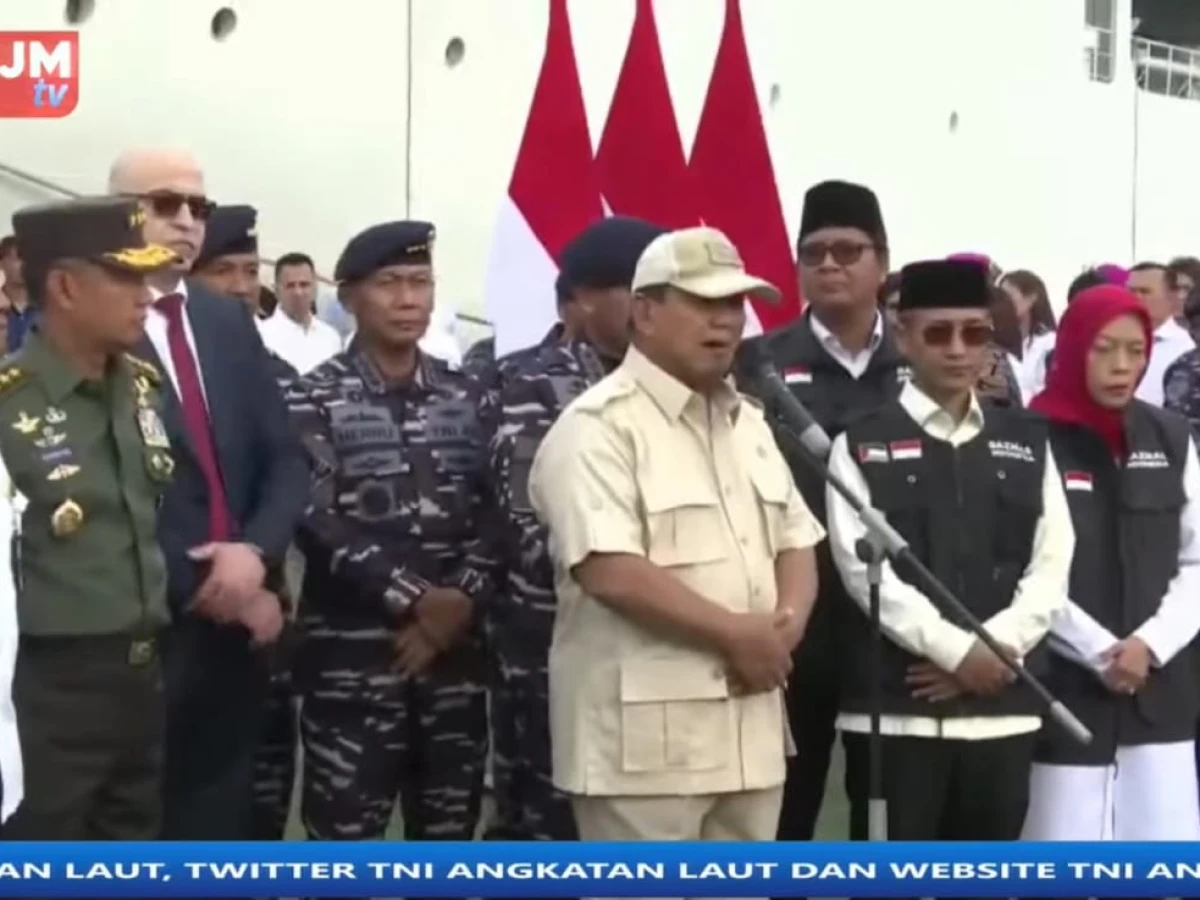 Menhan Prabowo Lepas KRI dr. Radjiman, Kirim Bantuan Kemanusiaan ke Gaza Palestina