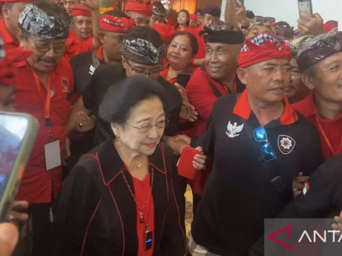 Baliho Ganjar Sempat Diturunkan di Bali, Megawati: Jangan Takut, Ini Bukan Orba
