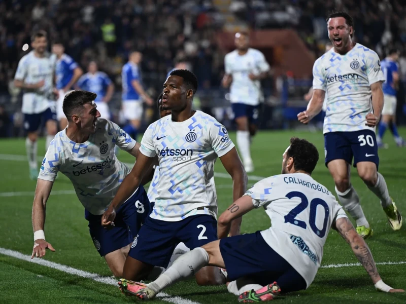 Comeback Luar Biasa! Inter Milan Hajar Como 4-3 dan Kian Menjauh dari Napoli