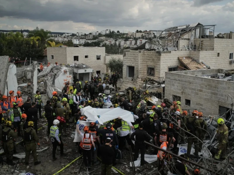 Potret Porak Poranda Israel usai Serangan Balasan Iran, Beit Shemesh Dihujani Rudal, 9 Tewas