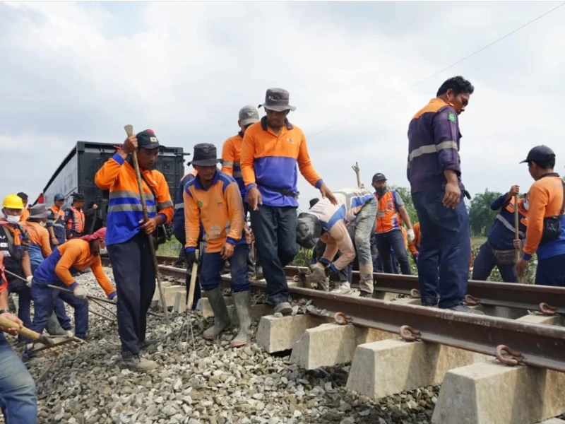 Jalur Kereta Terdampak Banjir di Sumatera, KAI Percepat Normalisasi untuk Jaga Keselamatan Perjalanan