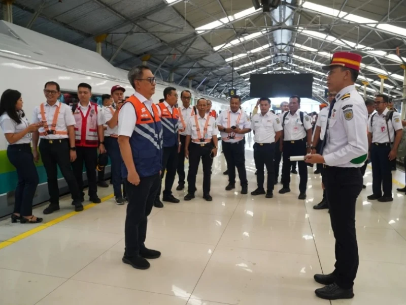 Jelang Nataru, KAI Sisir Jalur, Pastikan Seluruh Rel dan Stasiun di Jawa dalam Kondisi Prima