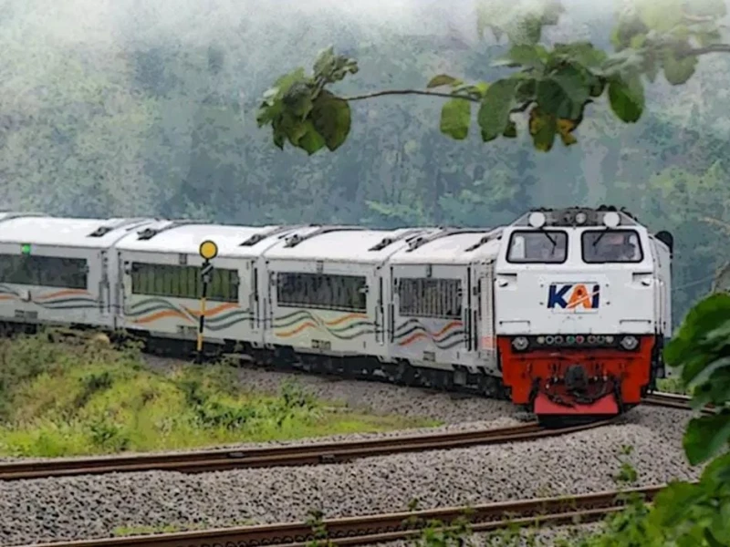 Libur Nataru 2025/2026, KAI Beri Diskon 30% untuk Tiket 182 Kereta, Cek di Sini!