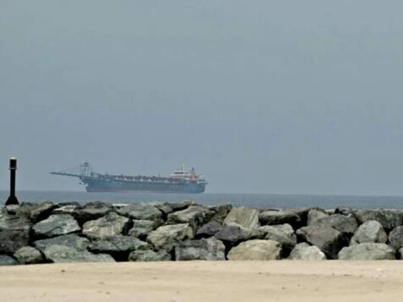 Terobos Blokade, Kapal Tanker yang Masuk Daftar Sanksi AS Dilaporkan Tetap Melintasi Selat Hormuz