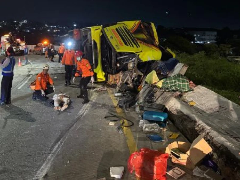 6 Fakta Terkait Kecelakaan Maut di Tol Krapyak yang Renggut 16 Korban Jiwa