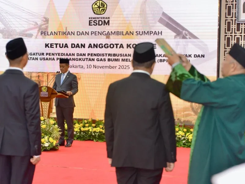 Wahyudi Anas Resmi Nahkodai BPH Migas, Bahlil Minta Bangun Tim Solid untuk Kendalikan Subsidi BBM