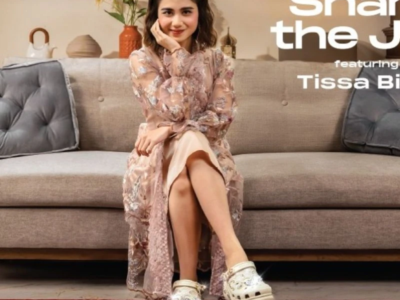 Brand Ambassador Crocs, Artis Tissa Biani Pilih Edisi Klasik untuk Lebaran