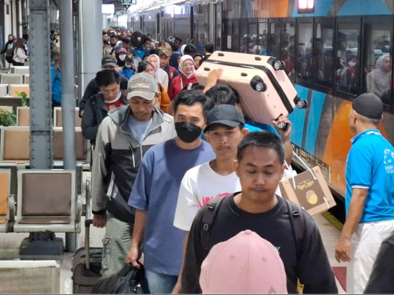 Angkutan Lebaran 2026 Disiapkan, KAI: Tiket KA Reguler Sudah Dapat Dipesan H-45