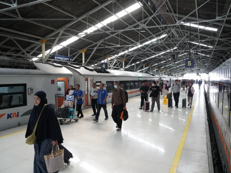 Tiket Kereta Api saat Nataru Sudah Terjual 1,5 Juta, Masih Tersisa 57%