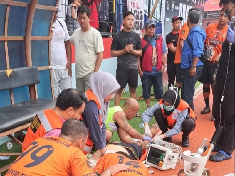 7 Pemain yang Kolaps saat Bermain Sepak Bola lalu Meninggal Dunia