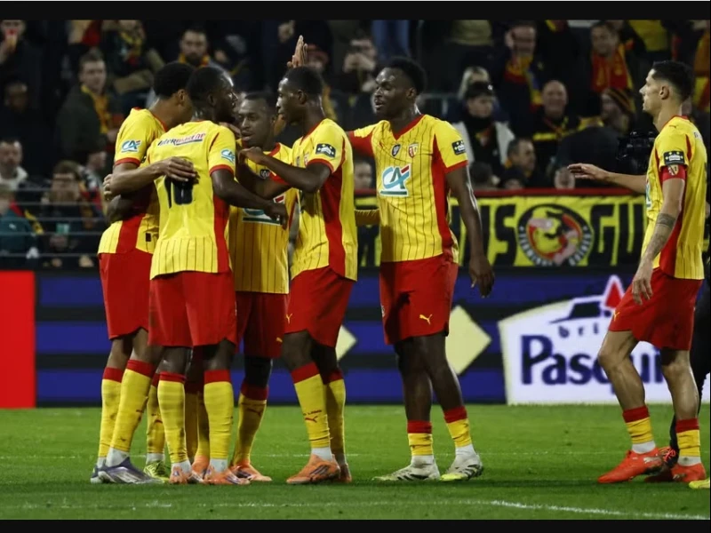 Lens Menang Telak atas Toulouse 3-0, Les Sang et Or Makin Kokoh di Puncak Liga Prancis