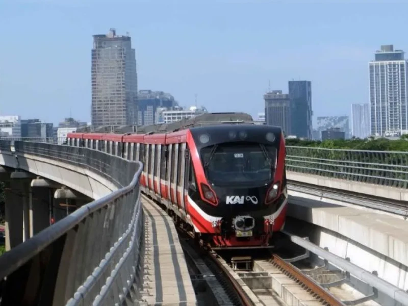 Malam Tahun Baru 2026, LRT Jakarta Beroperasi hingga Pukul 02.00 WIB