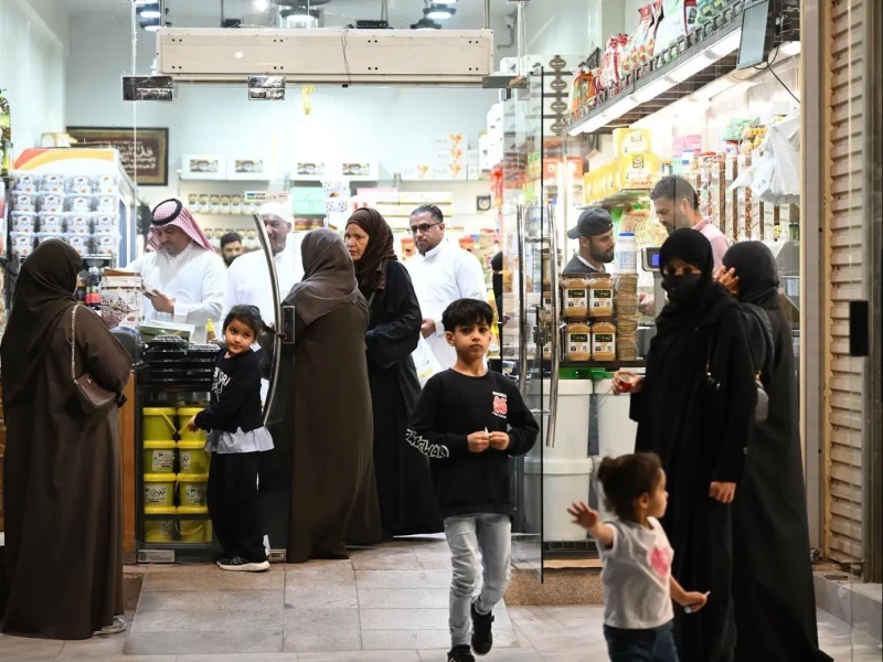 Intip Semarak Warga Makkah Sambut Ramadan: Menata Rumah hingga Berburu Kebutuhan Pokok