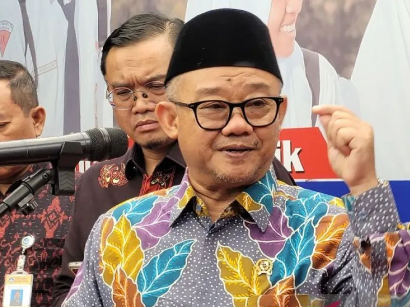 Hari Guru Nasional, Mendikdasmen Minta Masyarakat Terus Hargai Peran Guru