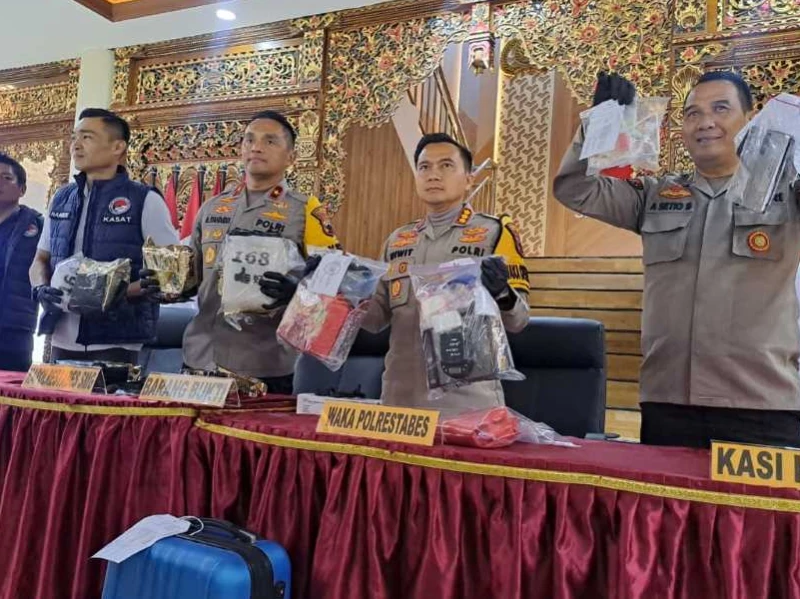 Coba Manfaatkan Celah Arus Mudik Lebaran, Kurir Sabu Ditangkap di Semarang: Total Barang Bukti 7,3kg