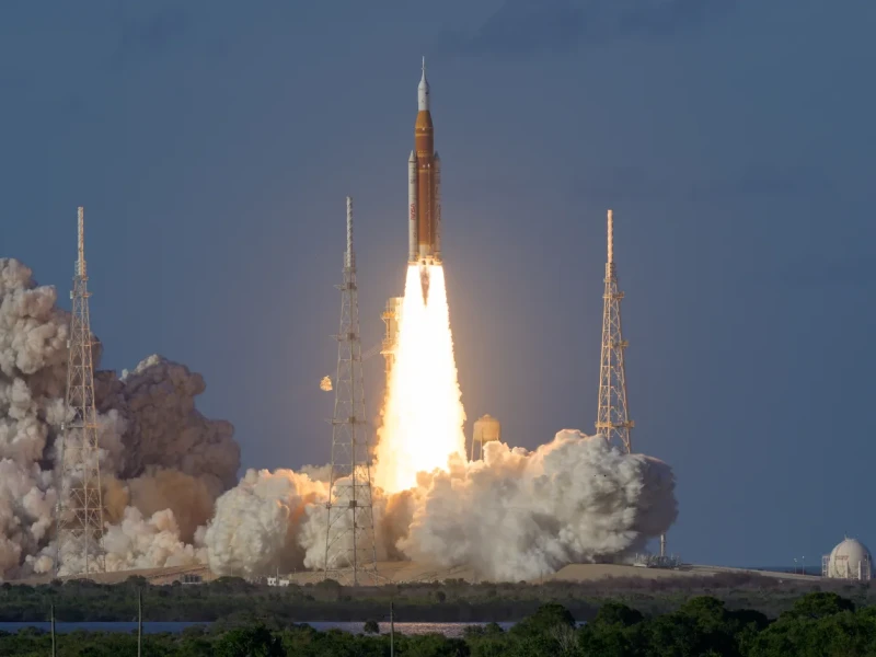 Artemis II Resmi Meluncur, 4 Astronaut Tempuh Misi Bersejarah Keliling Bulan