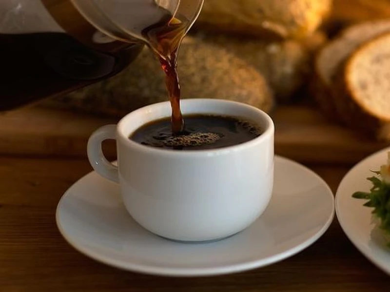 8 Jenis Makanan yang Tidak Baik Dikonsumsi saat Ngopi, Nomor 4 Sering Jadi Andalan