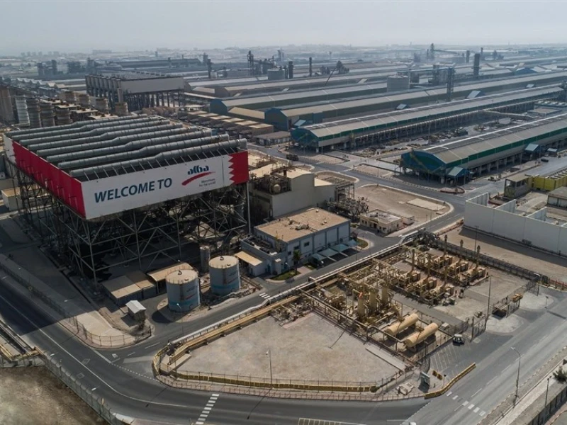 Perang Makin Panas! Iran Serang Industri Militer AS di Bahrain dan UEA