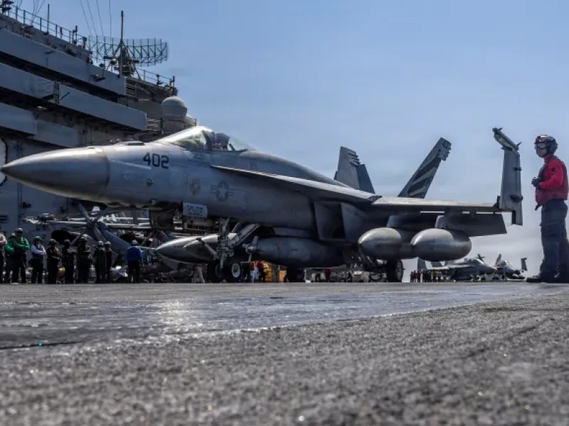 Perang Makin Panas! Iran Tembakkan 500 Rudal Balistik, AS Kirim Tambahan Kapal Perang dan Jet Tempur