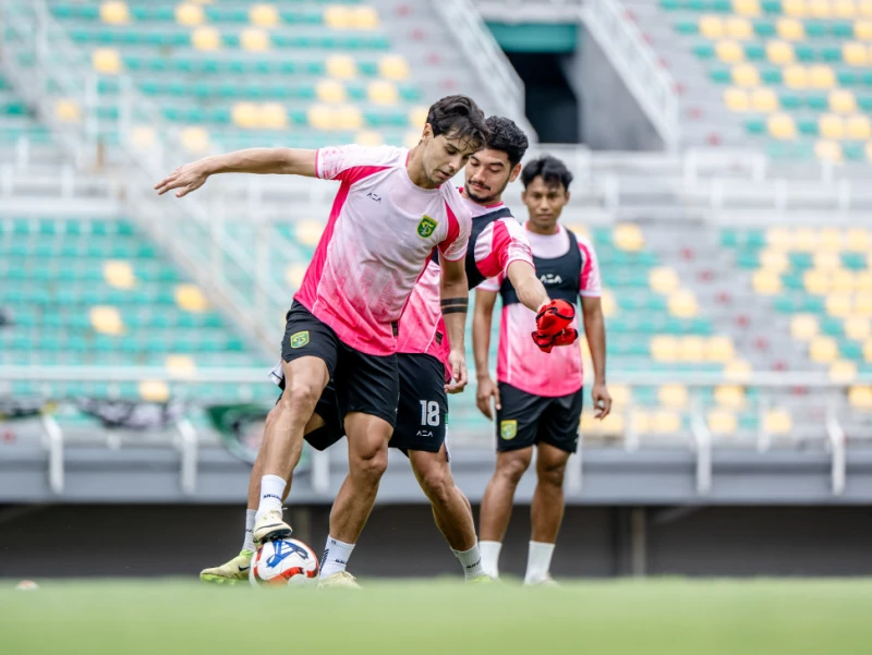 Pemain Komplet, Persebaya Siap Hancurkan Persijap di GBT Sore Ini