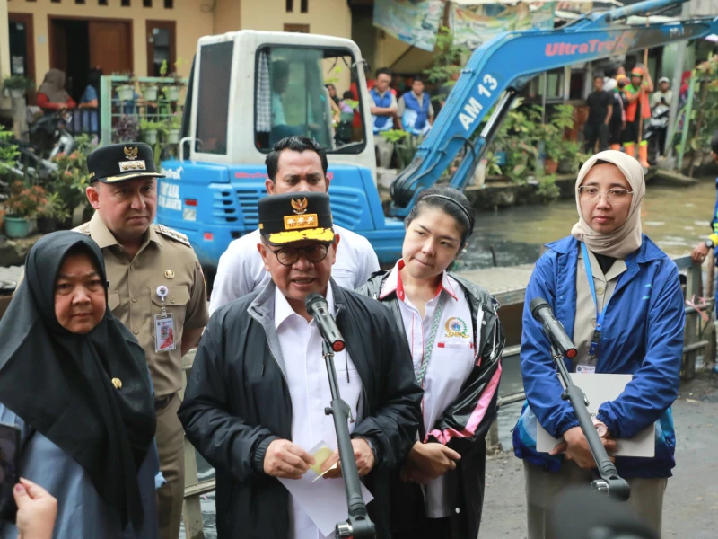 Curah Hujan Masih Tinggi, Gubernur Pramono Perpanjang PJJ dan WFH hingga 1 Februari