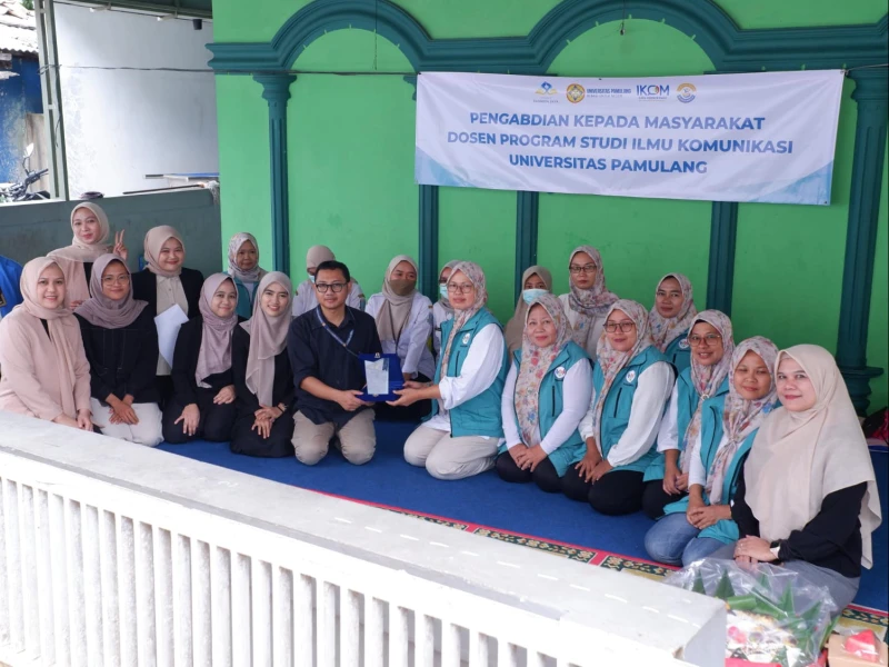 Kolaboratif, Prodi Ilmu Komunikasi Unpam dan Posyandu Teratai Tangsel Adakan Pelatihan Parenting Bangun Keluarga Harmonis