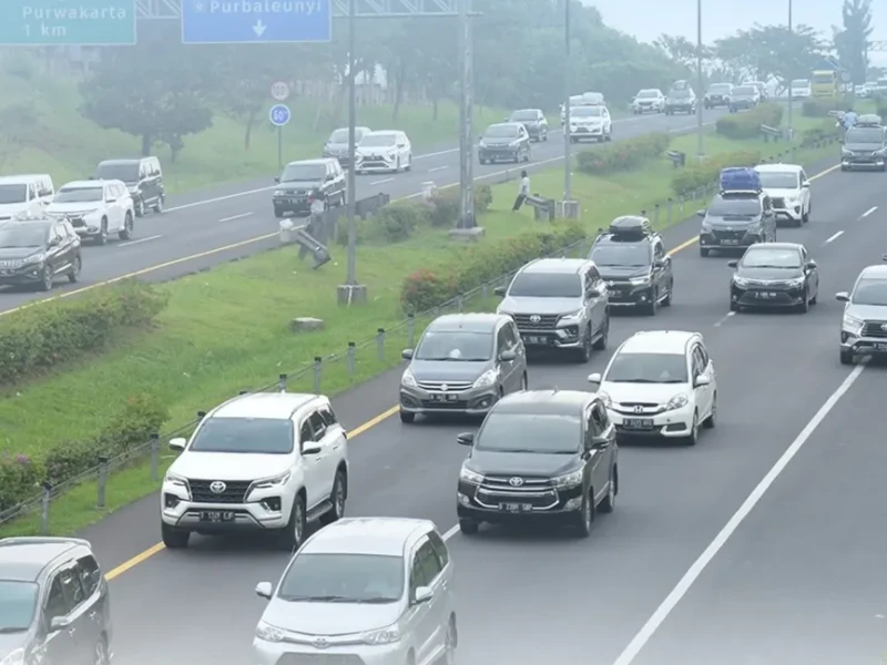 Arus Balik Lebaran Terkendali, One Way Tol Pejagan - Cikatama Masih Berlaku hingga Minggu