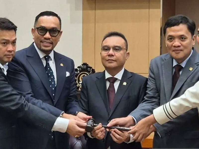 Tok! Ahmad Sahroni Kembali Menjabat Wakil Ketua Komisi III DPR RI, Sempat Dicopot dan Dinonaktifkan