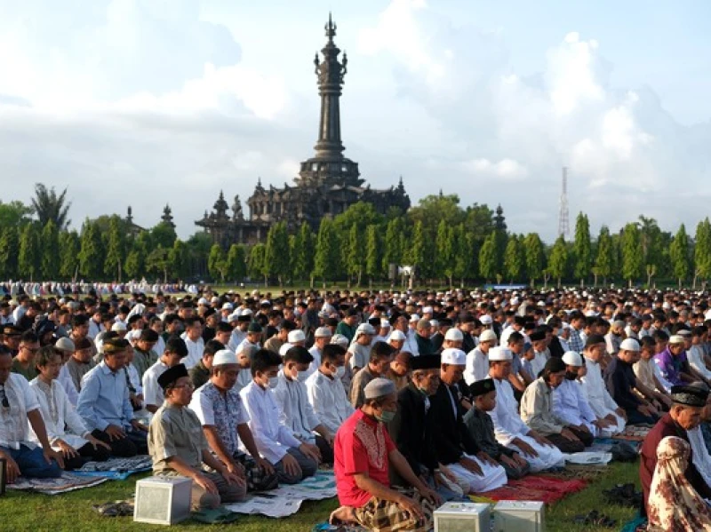 Niat dan Tata Cara Salat Idulfitri yang Mudah Dipraktikan