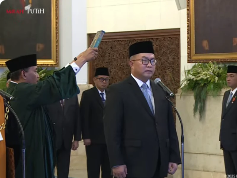 Presiden Prabowo Lantik Rektor IPB University Arif Satria sebagai Kepala BRIN