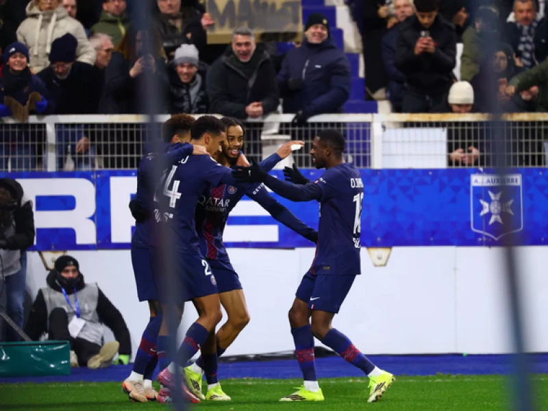 PSG Rebut Puncak Klasemen Ligue 1 usai Menang Susah Payah di Markas Tim Papan Bawah Auxerre