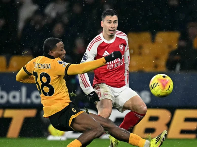 Liga Inggris: Arsenal Ditahan Juru Kunci Wolves 2-2, Puncak Klasemen Terancam