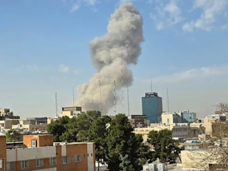 Kemlu RI Siaga Lindungi WNI di Iran di Tengah Gempuran Militer AS dan Israel