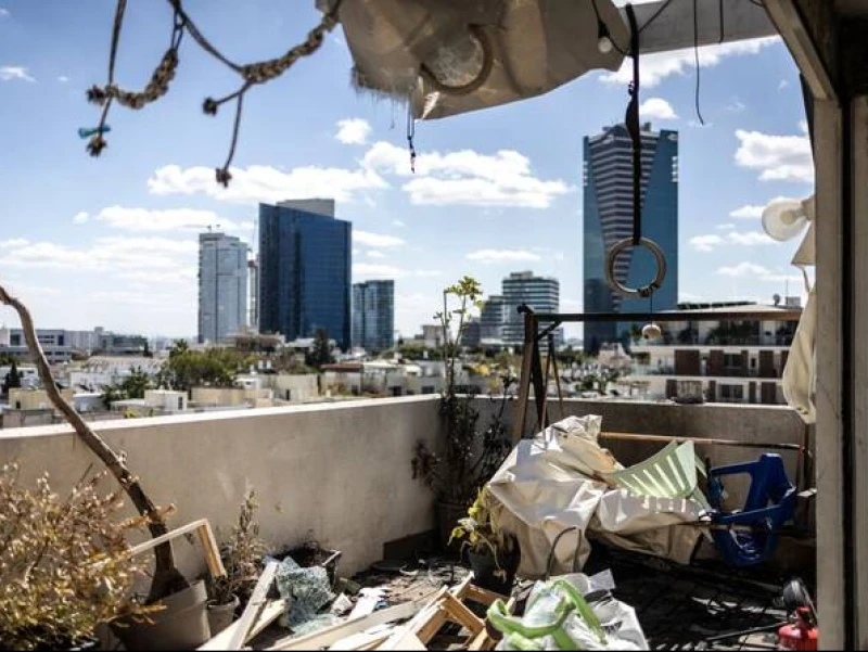 Ketegangan Timur Tengah Masih Bergejolak! Israel Klaim Serang 6 Pangkalan Udara Militer Iran