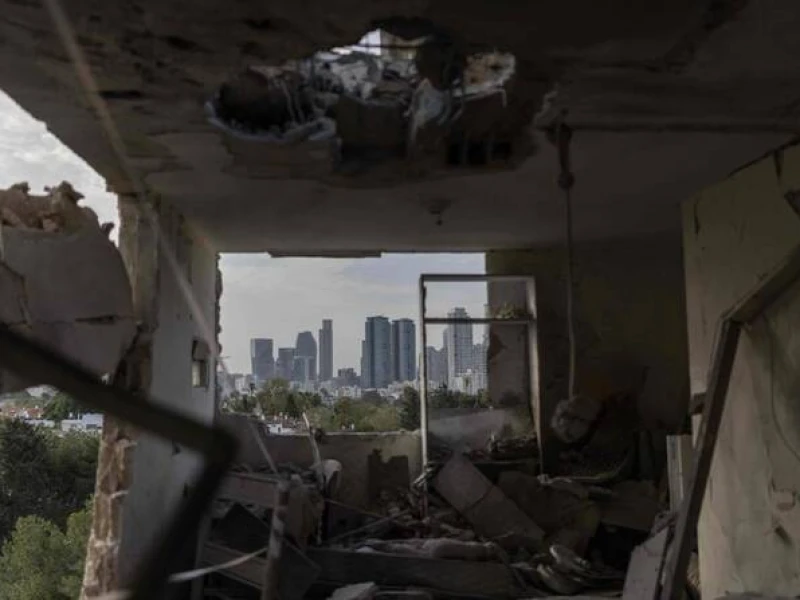 Ledakan Guncang Tel Aviv Usai Israel Deteksi Rudal dari Iran