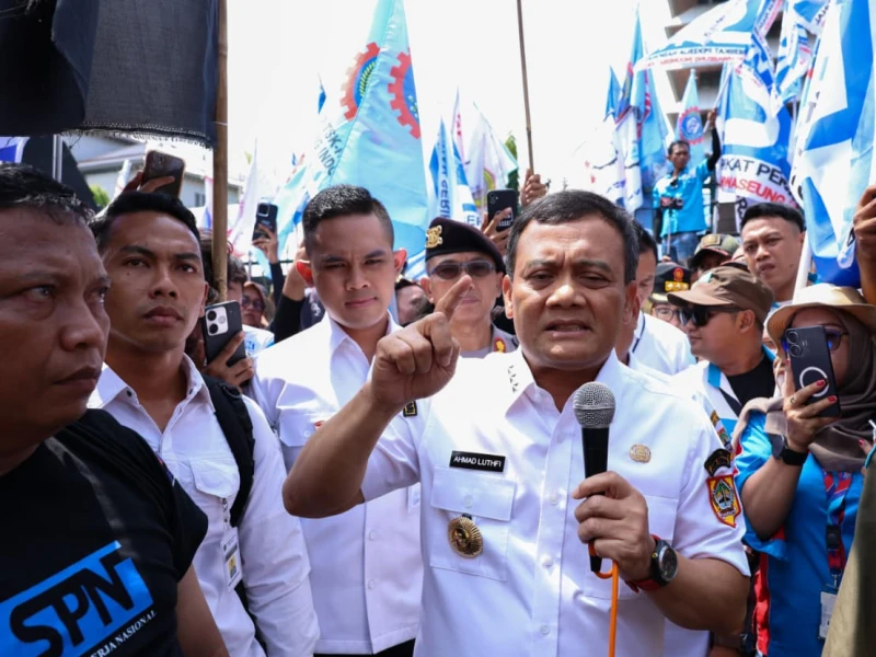 UMP Jawa Tengah 2026 Naik 7,28 Persen, Jadi Rp2.327.386